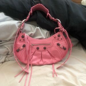 Balenciaga shoulder bag in pink “Cagole”
